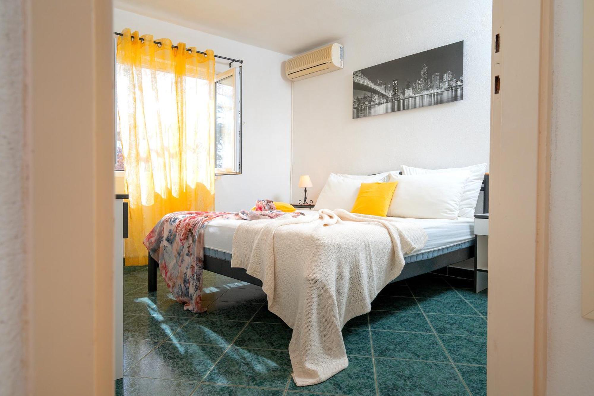 Apartments Lucic Hvar Town Eksteriør billede