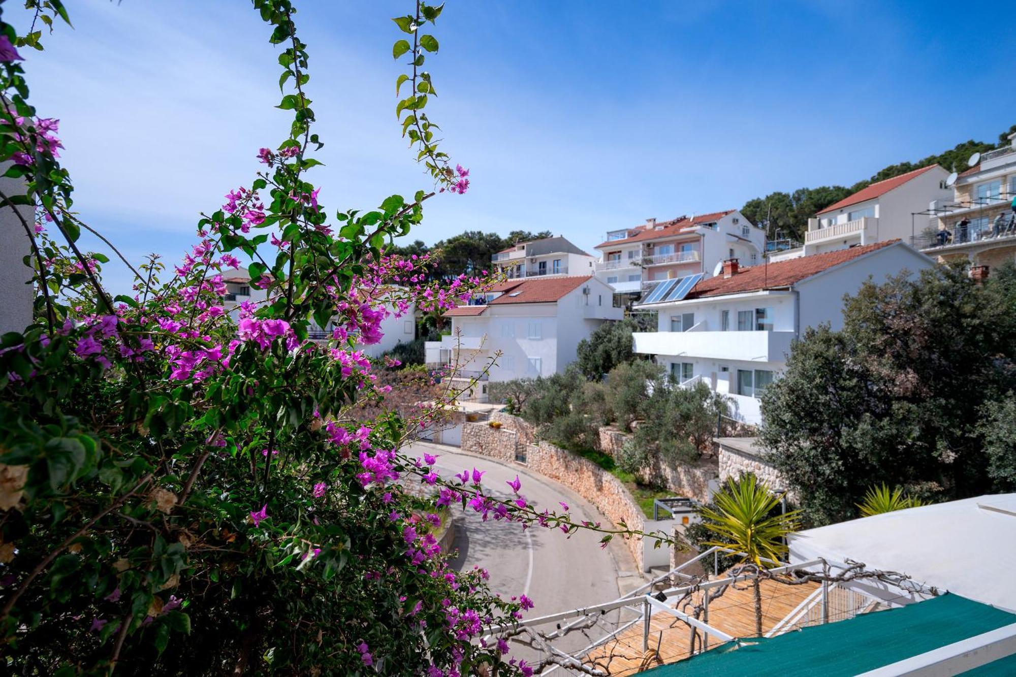 Apartments Lucic Hvar Town Eksteriør billede